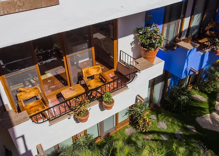 Casa Lotería -Pueblito Sayulita- ColorfulHostal